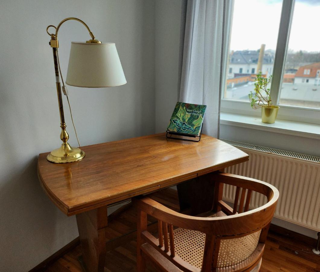 4 Raum Wohnung Mit Balkon Auf 120Sqm In Top Lage Dresda Esterno foto
